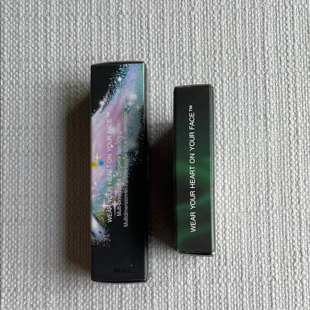 HALF MAGIC Glitter Pill - pretty puddle & possessed pearl eyeshadow single